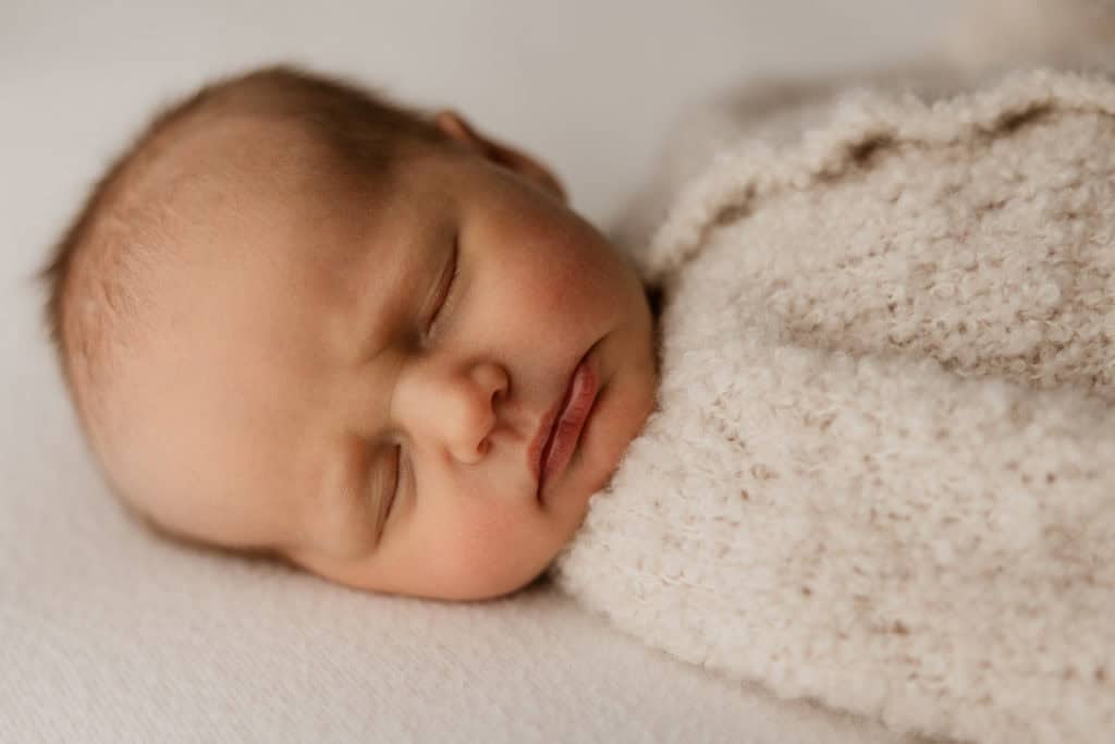 nyfødtotografering studio lyst naturlig fotograf kristiansand